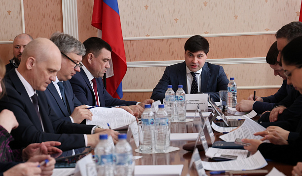 В Омске обсудили кадровое обеспечение химической промышленности региона